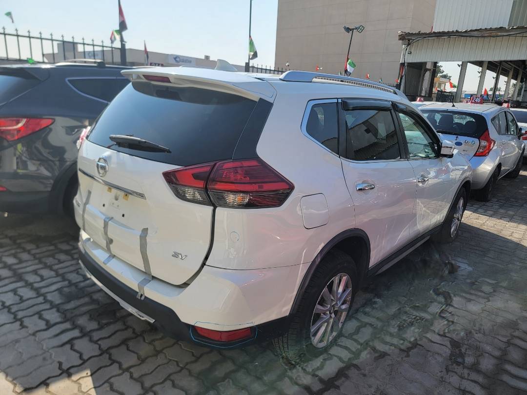 2017 NISSAN ROGUE — 87677 Miles — Lot 92402 - Marhaba Auctions Used Cars - Image 4