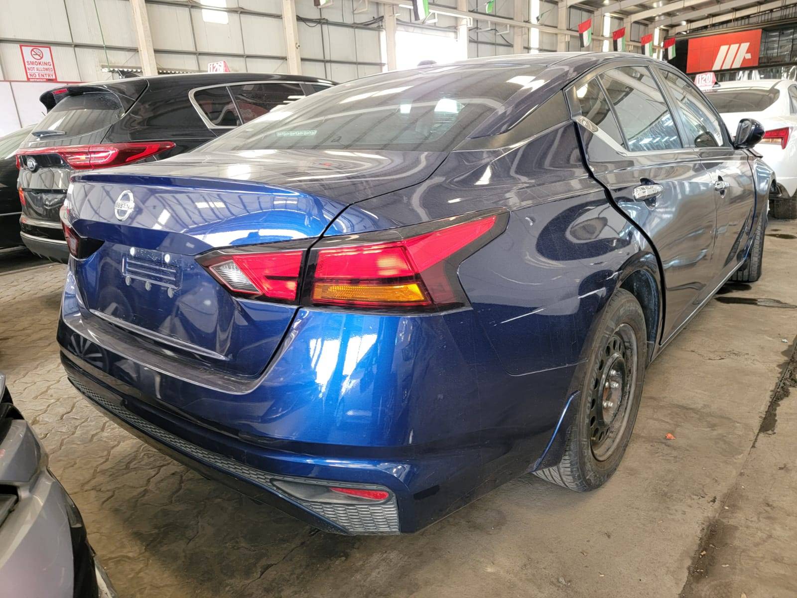 2019 NISSAN ALTIMA — 60495 Miles — Lot KN326199 — Souq - Marhaba Auctions Used Cars - Image 5