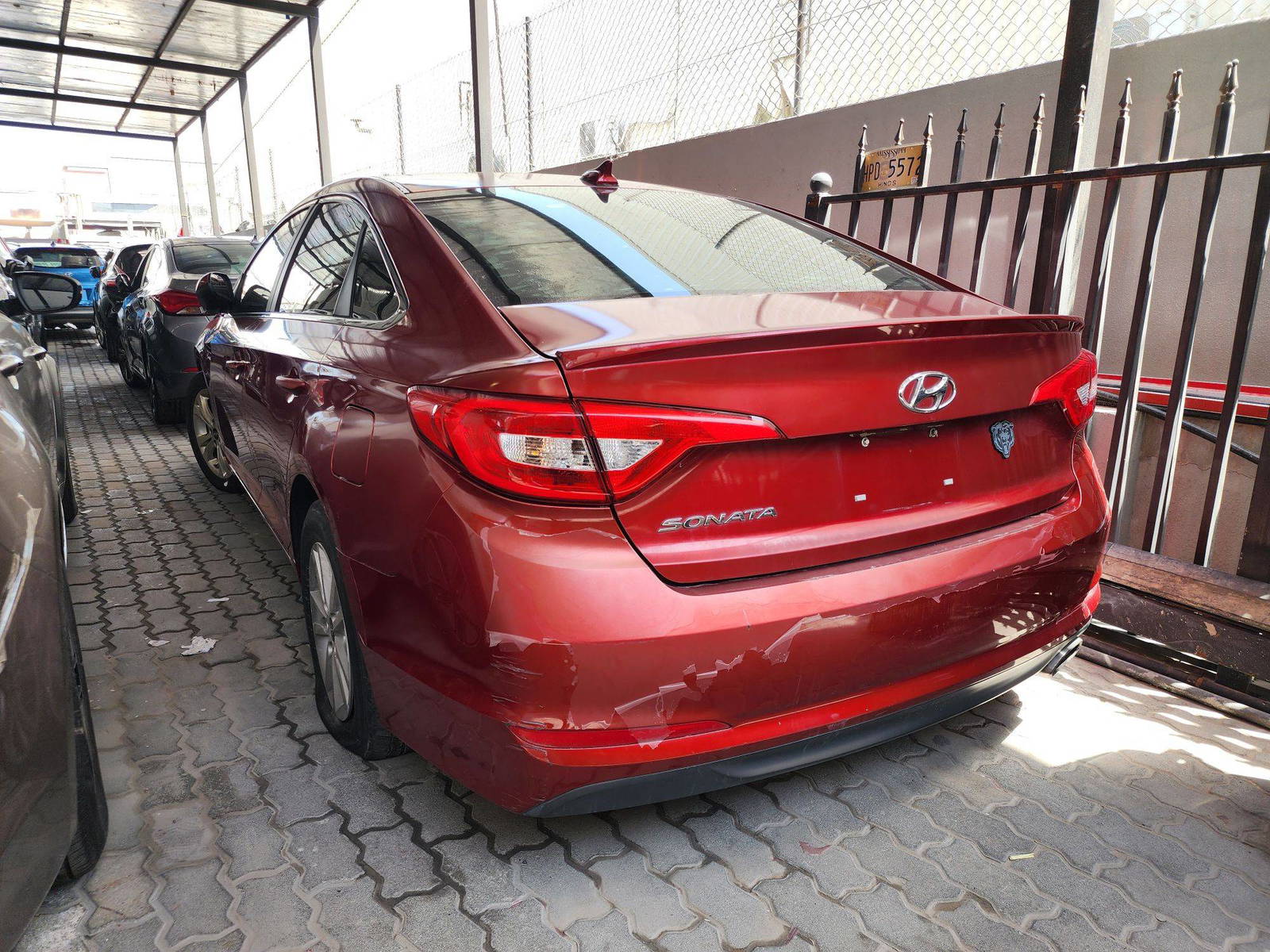 2015 HYUNDAI SONATA — 165934 Miles — Lot 41623076 — Al Quoz - Marhaba Auctions Used Cars - Image 3