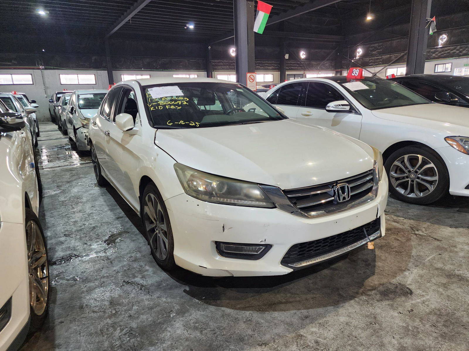 2013 HONDA ACCORD — 263362 KM — Lot 12274128 — Al Quoz - Marhaba Auctions Used Cars - Image 4