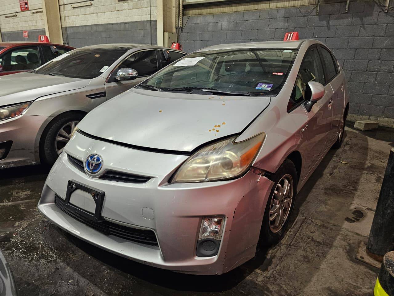 Toyota Prius 2010 view 2
