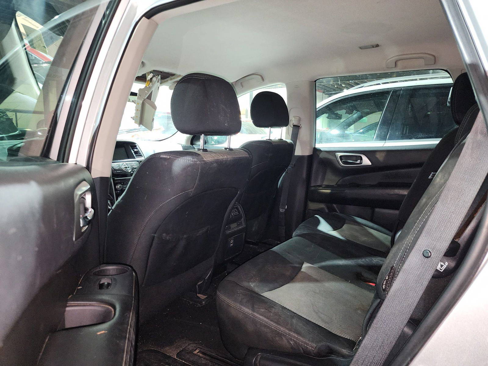 2018 NISSAN PATHFINDER — 129350 Miles — Lot 3155950 — Ind. 12 - Marhaba Auctions Used Cars - Image 7