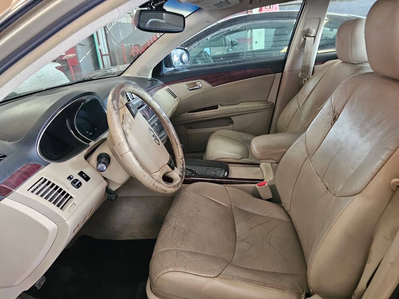 2011 TOYOTA AVALON — 203621 Miles — Lot U437154 — Main - Marhaba Auctions Used Cars - Image 10