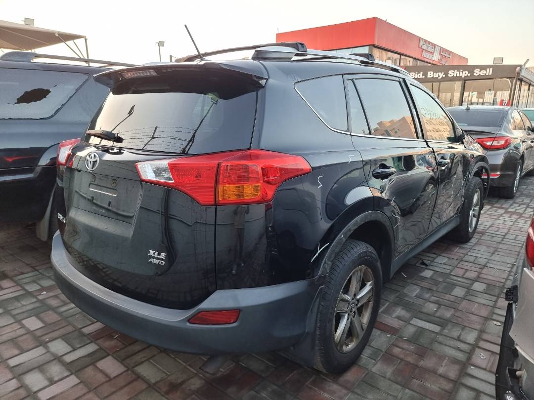 2015 TOYOTA RAV4 — 183600 Miles — Lot 125478 — Ind. 12 - Marhaba Auctions Used Cars - Image 4