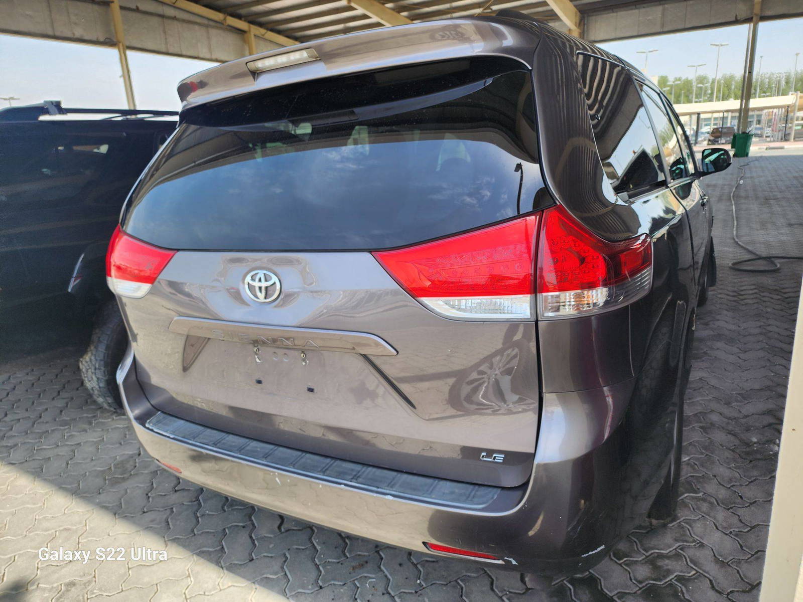 2011 TOYOTA SIENNA — 134141 Miles — Lot 82084903 - Marhaba Auctions Used Cars - Image 4