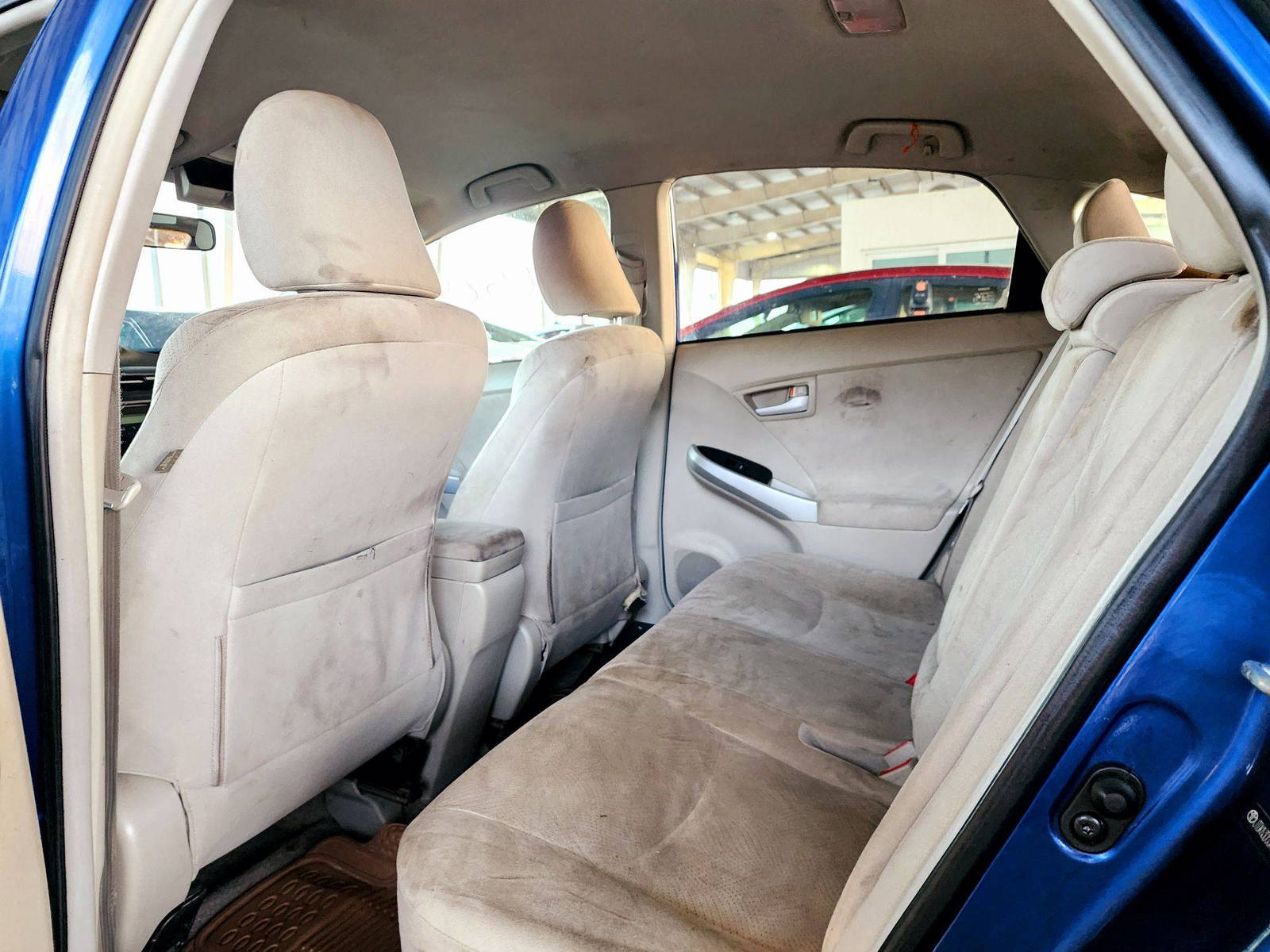 2010 TOYOTA PRIUS — 241915 Miles — Lot 87052574 — Ind. 12 - Marhaba Auctions Used Cars - Image 6