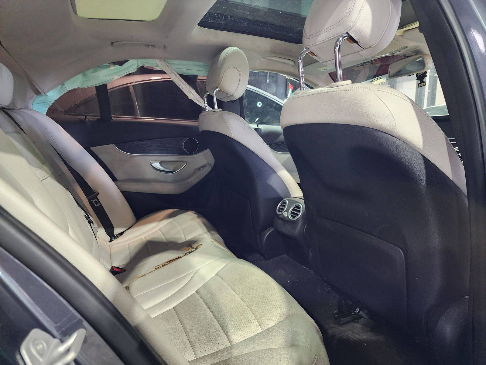 MERCEDES BENZ C300 2015 - Marhaba Auction Used Cars - Image 7