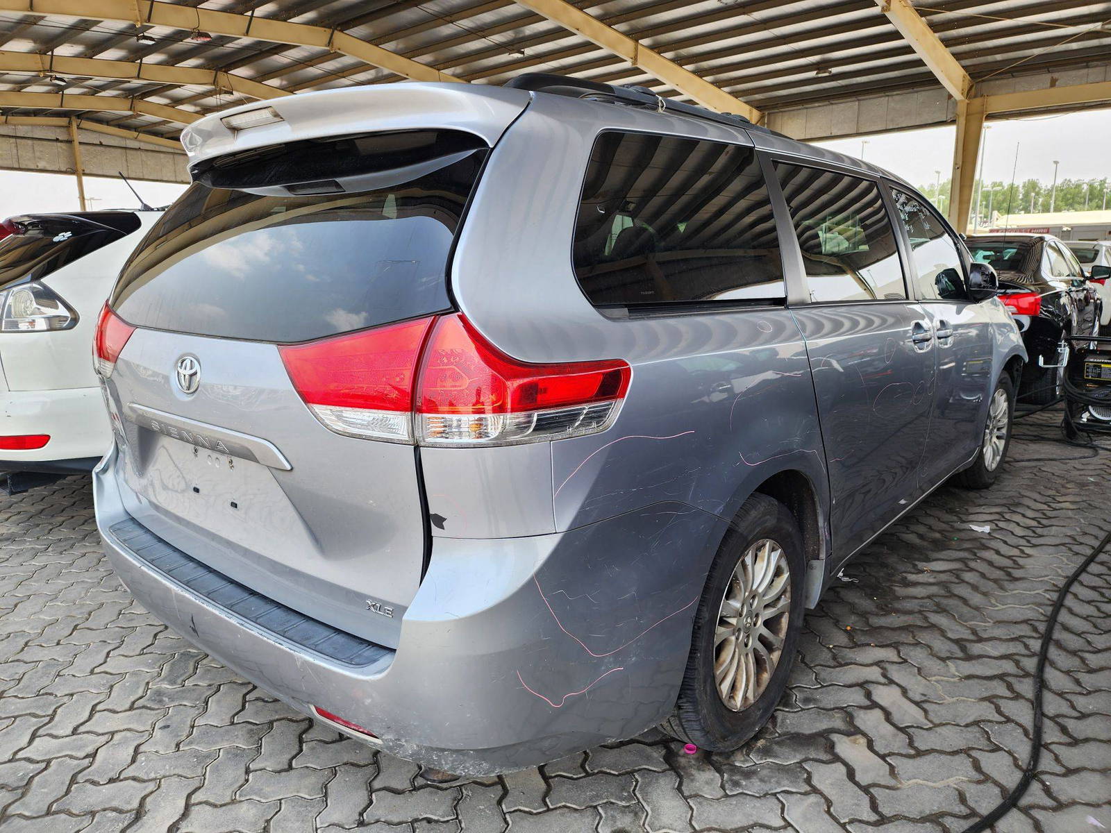 2011 TOYOTA SIENNA — 180135 Miles — Lot 98777 — Souq - Marhaba Auctions Used Cars - Image 3