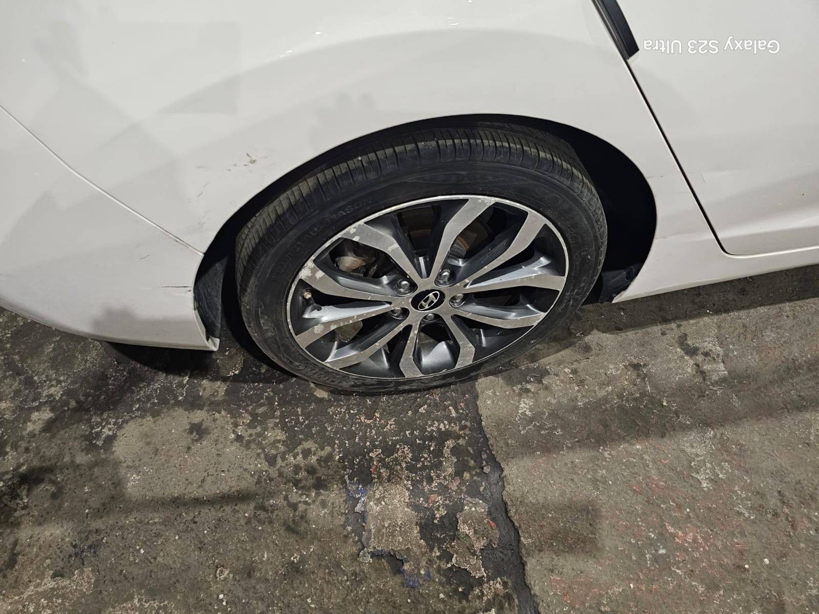 HYUNDAI AVANTE 2013 - Marhaba Auction Used Cars - Image 7