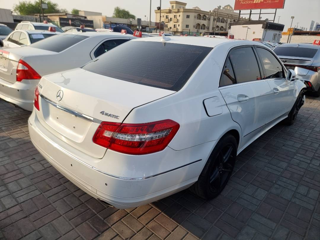2013 MERCEDES BENZ E 350 — 105889 Miles — Lot 70848 — Ind. 12 - Marhaba Auctions Used Cars - Image 4