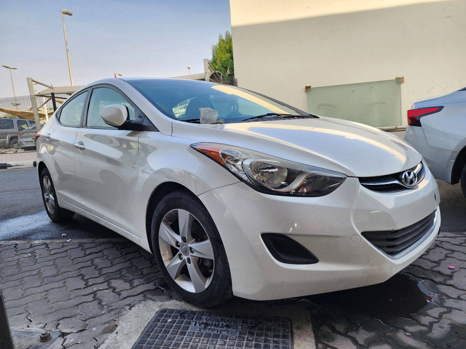 2013 HYUNDAI ELANTRA — 151706 Miles — Lot 59999 — Souq - Marhaba Auctions Used Cars - Image 4