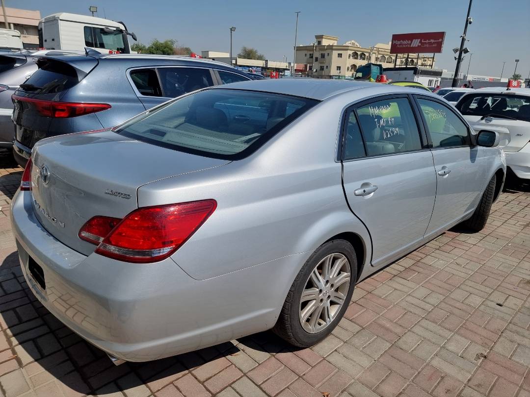 2007 TOYOTA AVALON — 190343 Miles — Lot 215487 — Souq - Marhaba Auctions Used Cars - Image 5