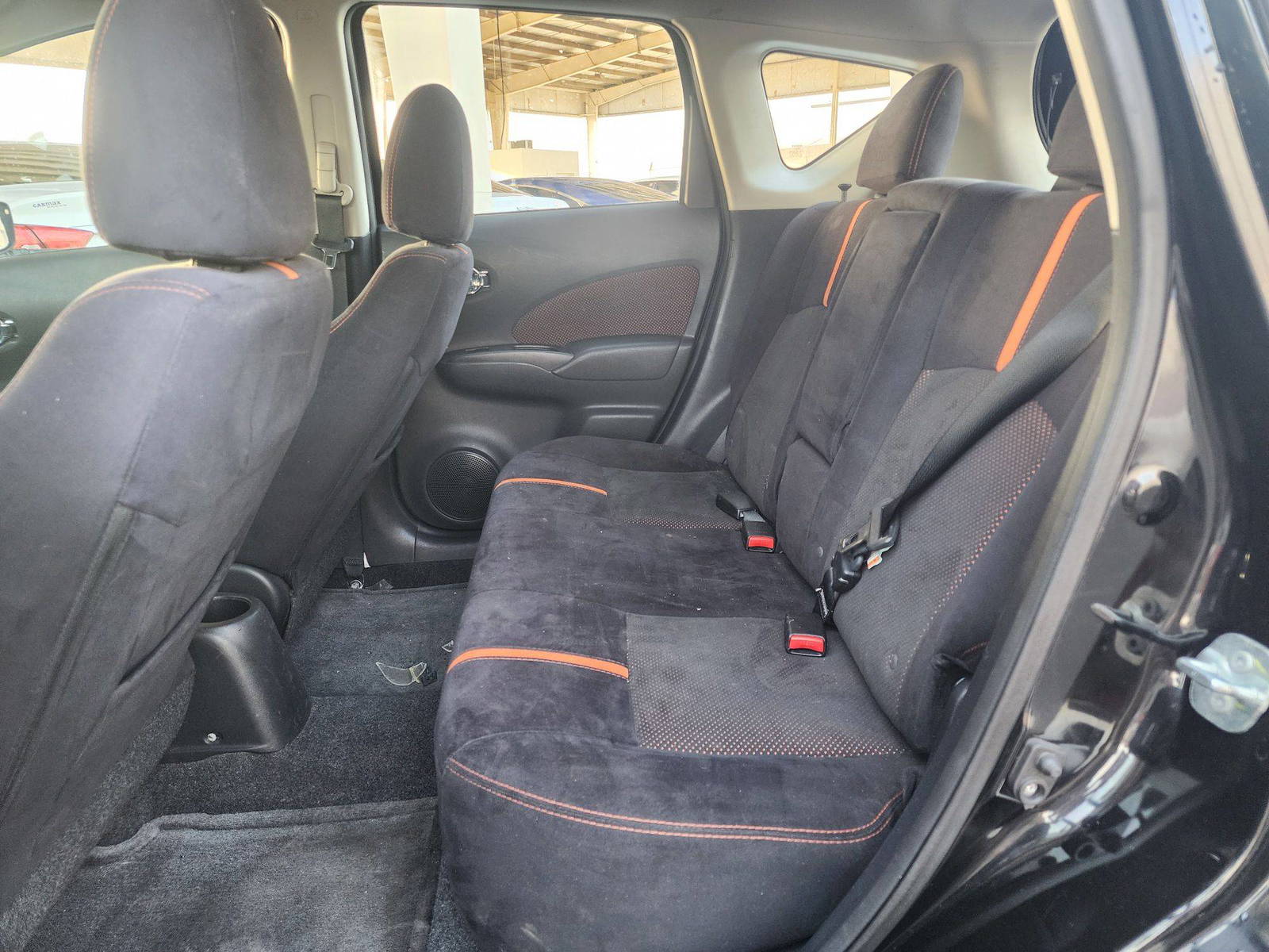2015 NISSAN VERSA NOTE — 167729 KM — Lot 58238943 — Souq - Marhaba Auctions Used Cars - Image 6