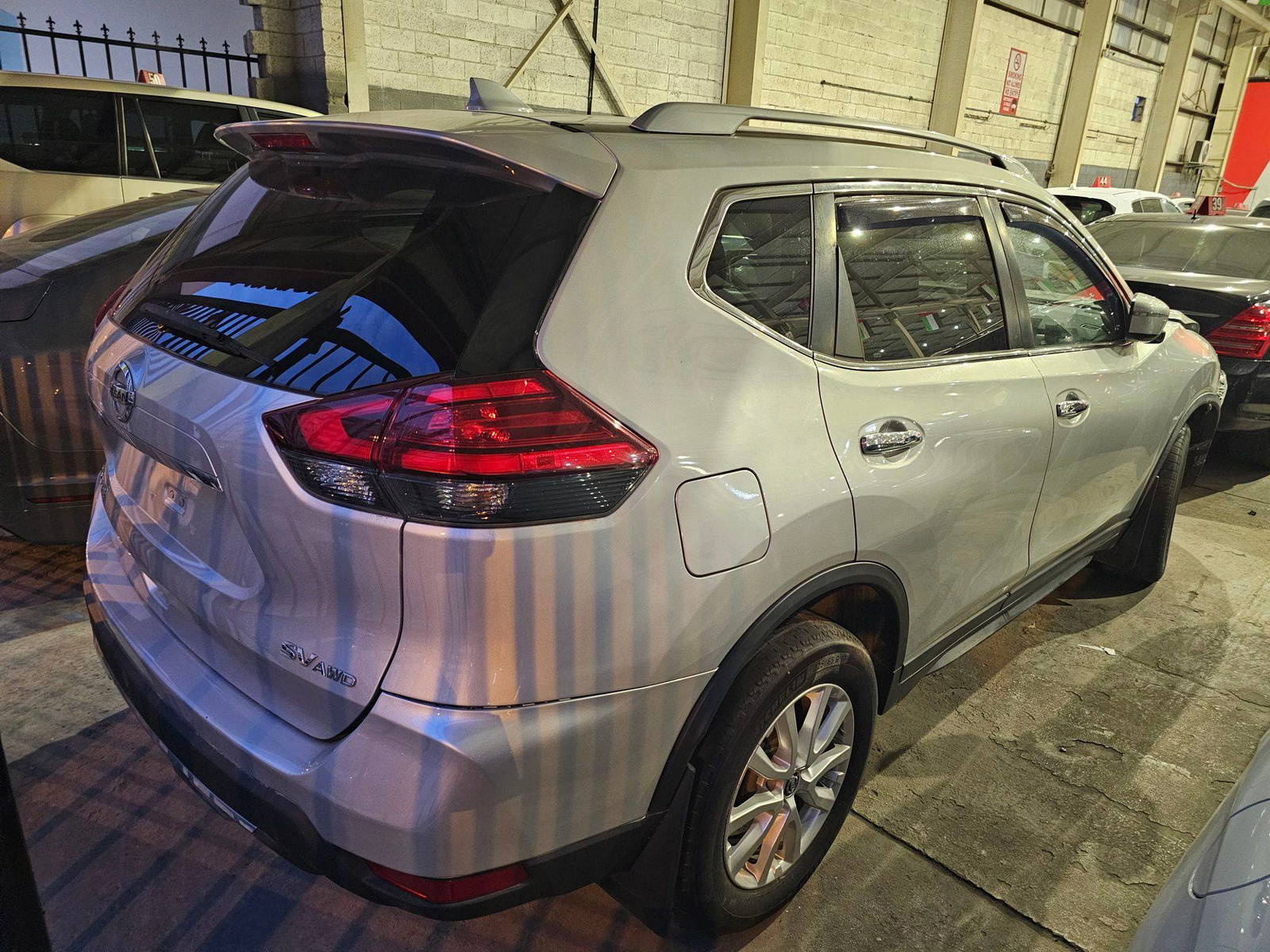 2017 NISSAN ROGUE — 168589 Miles — Lot 272285 — Main - Marhaba Auctions Used Cars - Image 5
