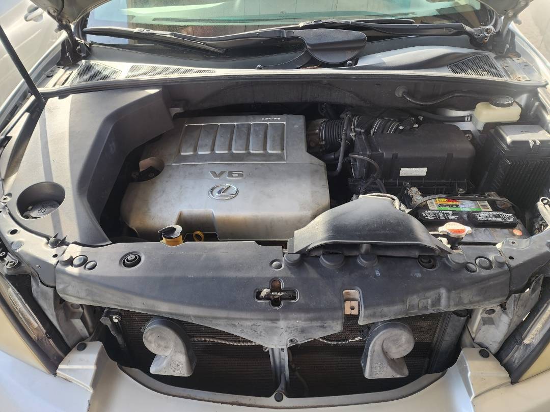 2009 LEXUS RX 350 — 181001 Miles — Lot 63427143 - Marhaba Auctions Used Cars - Image 4