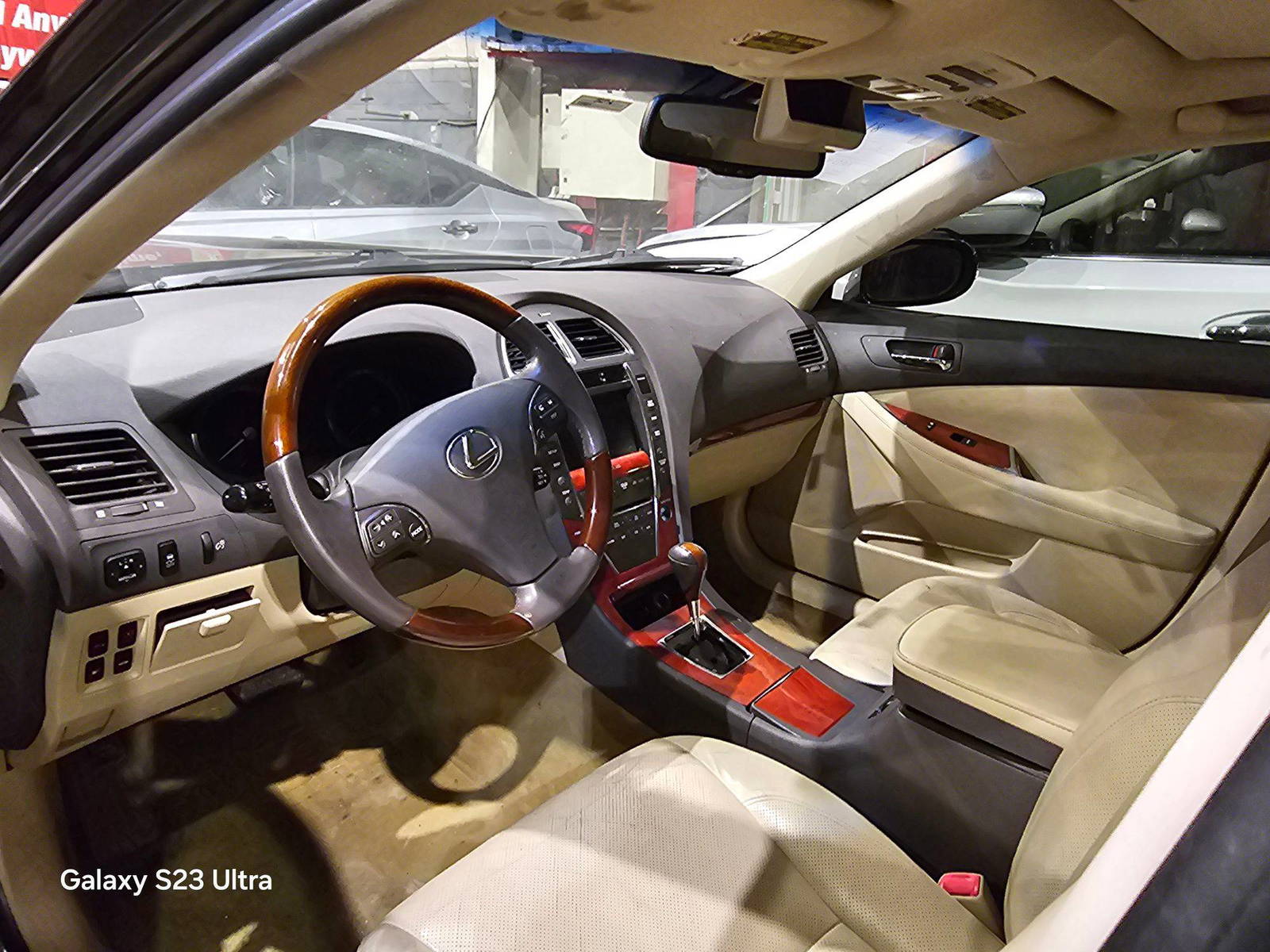 2011 LEXUS ES 350 — 158162 Miles — Lot 7B2423534 — Main - Marhaba Auctions Used Cars - Image 8