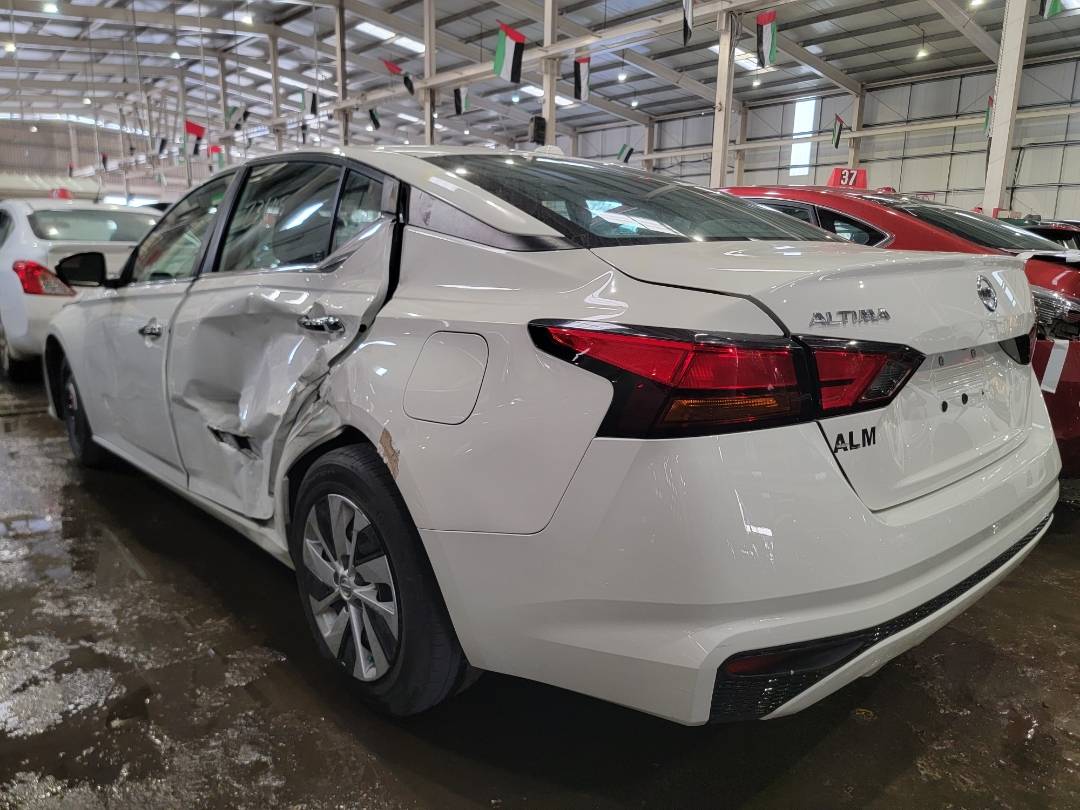 2020 NISSAN ALTIMA — 73645 Miles — Lot LC213288 - Marhaba Auctions Used Cars - Image 3