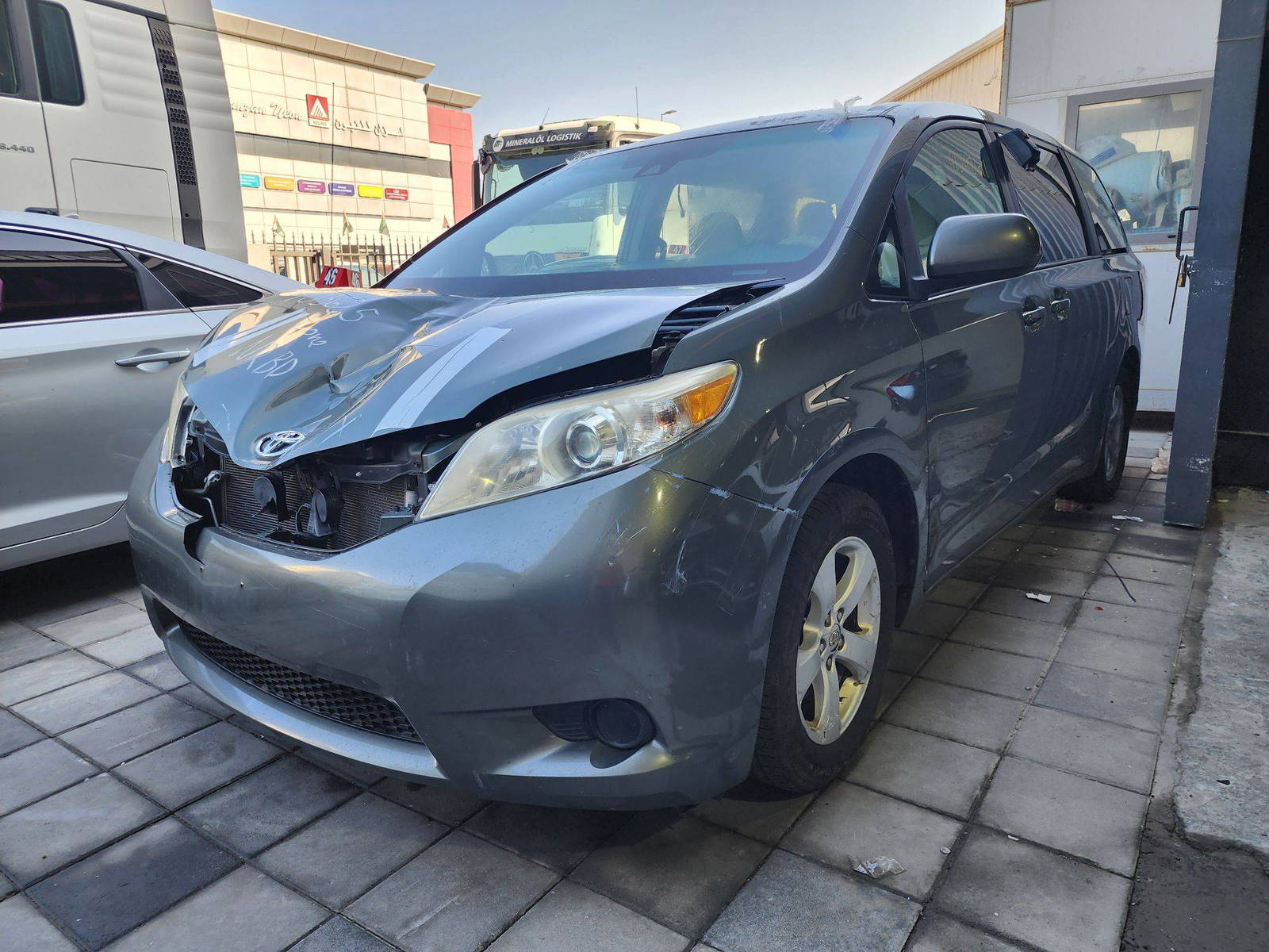 TOYOTA SIENNA 2013 - Marhaba Auction Used Cars - Image 5