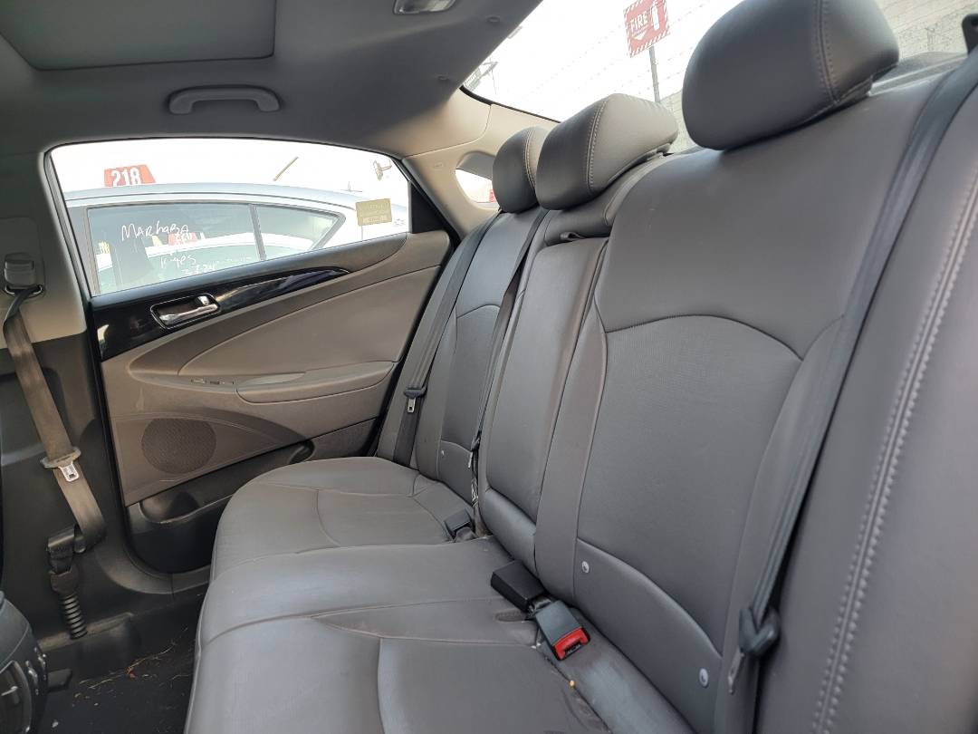 2013 HYUNDAI SONATA — 165640 Miles — Lot H675658 — Main - Marhaba Auctions Used Cars - Image 7