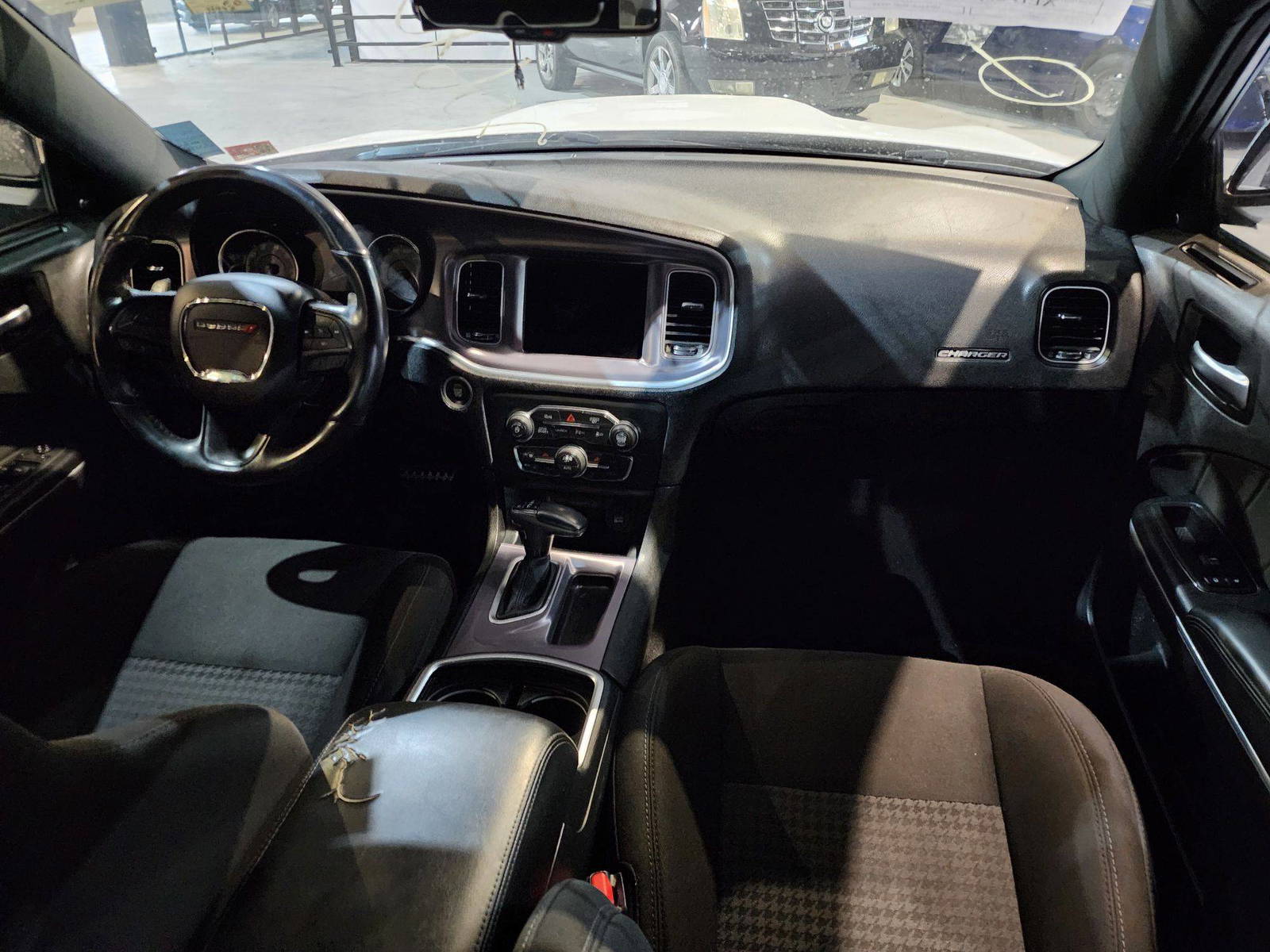 2019 DODGE CHARGER — 96947 Miles — Lot 706706 — Souq - Marhaba Auctions Used Cars - Image 7