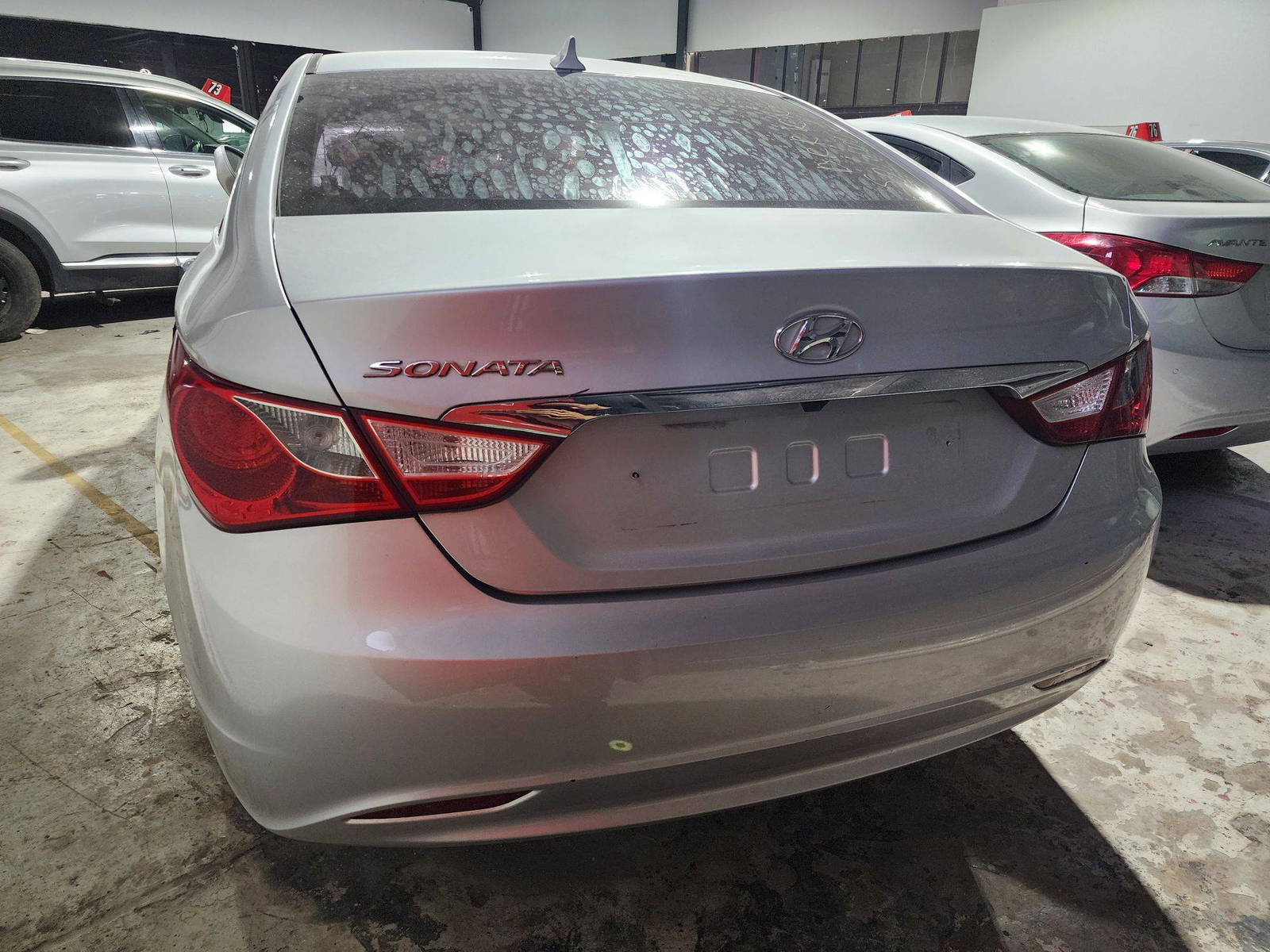 2012 HYUNDAI SONATA — 298092 KM — Lot 446950 — Al Quoz - Marhaba Auctions Used Cars - Image 6
