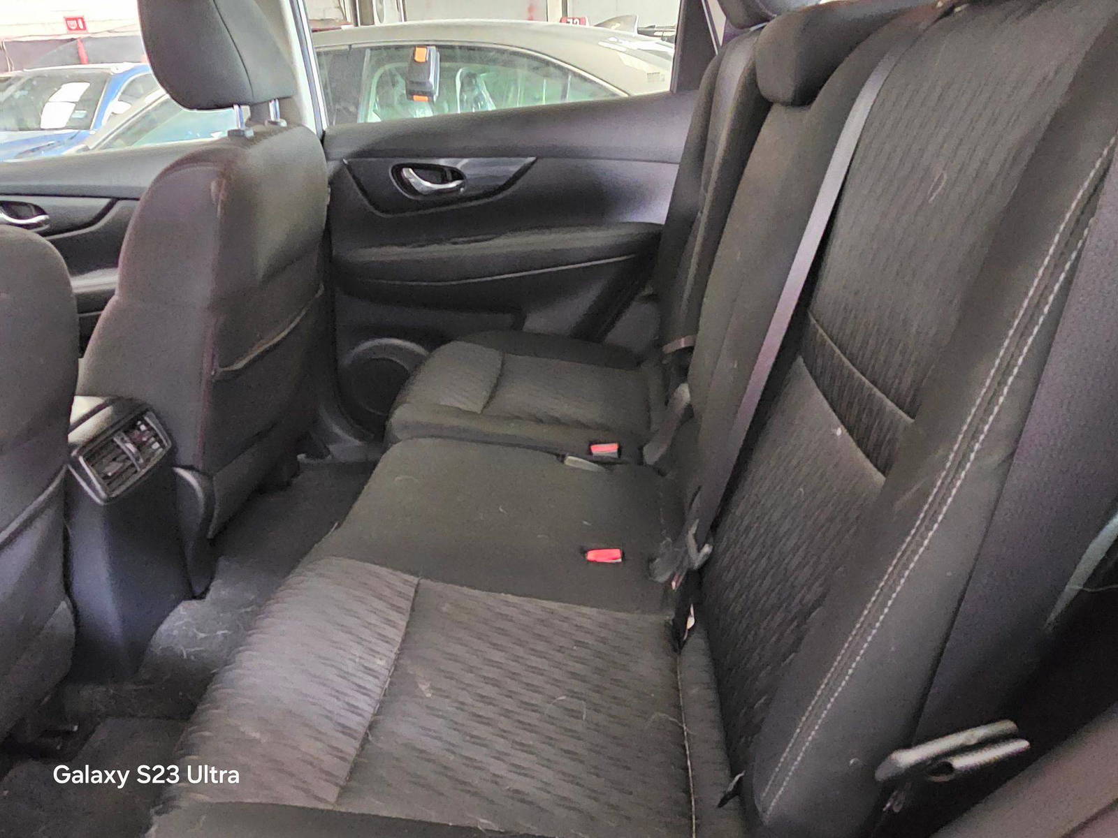 NISSAN ROGUE 2017 - Marhaba Auction Used Cars - Image 10