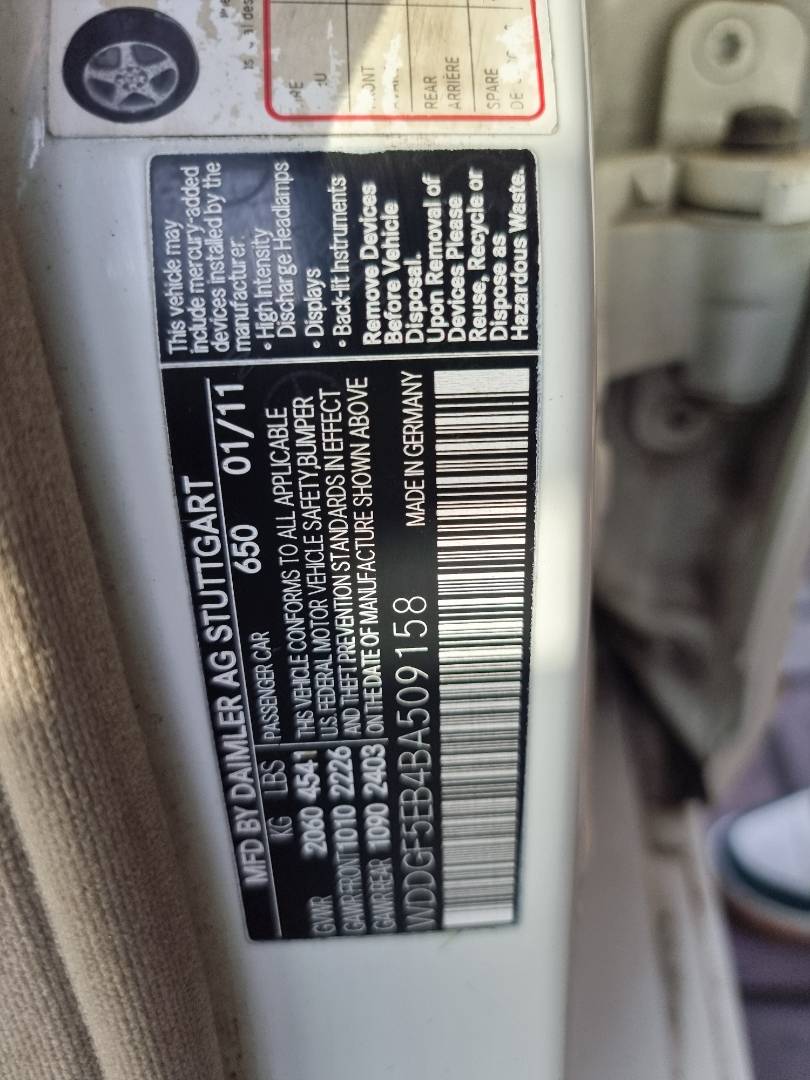 MERCEDES BENZ C300 2011 - Marhaba Auction Used Cars - Image 10