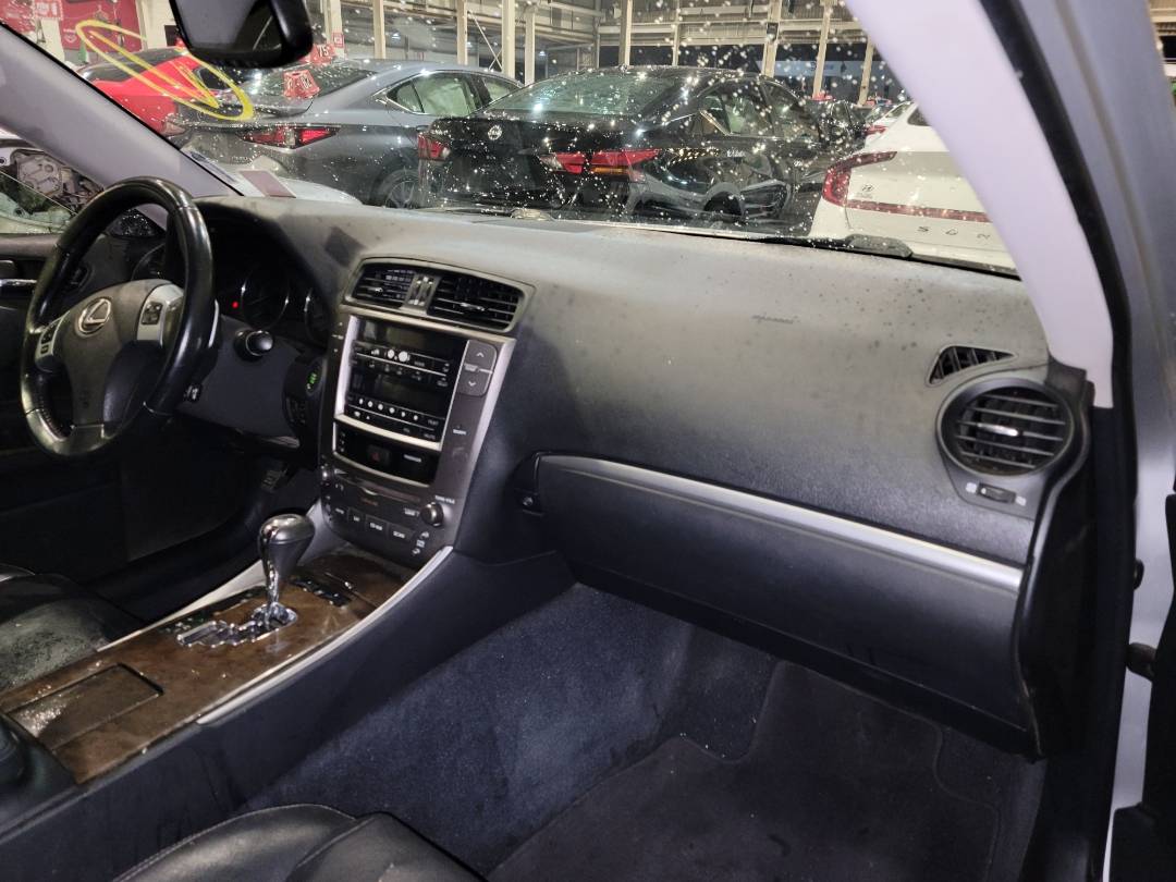2011 LEXUS IS 250 — 169688 Miles — Lot 137576 - Marhaba Auctions Used Cars - Image 6