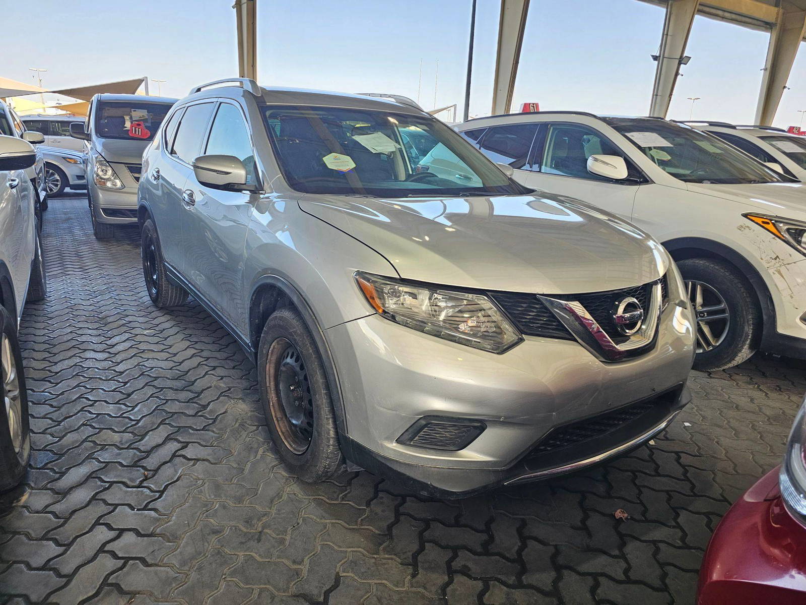 2016 NISSAN ROGUE — 170920 Miles — Lot T8GC896080 — Souq - Marhaba Auctions Used Cars - Image 4