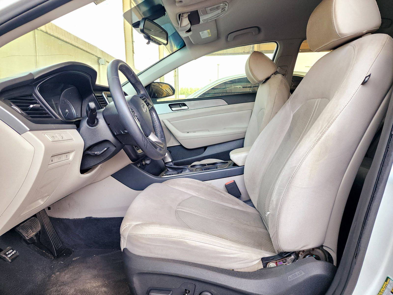 2018 HYUNDAI SONATA — 167944 Miles — Lot 88439315 — Souq - Marhaba Auctions Used Cars - Image 8