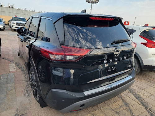 2023 NISSAN ROGUE at Marhaba Auctions
