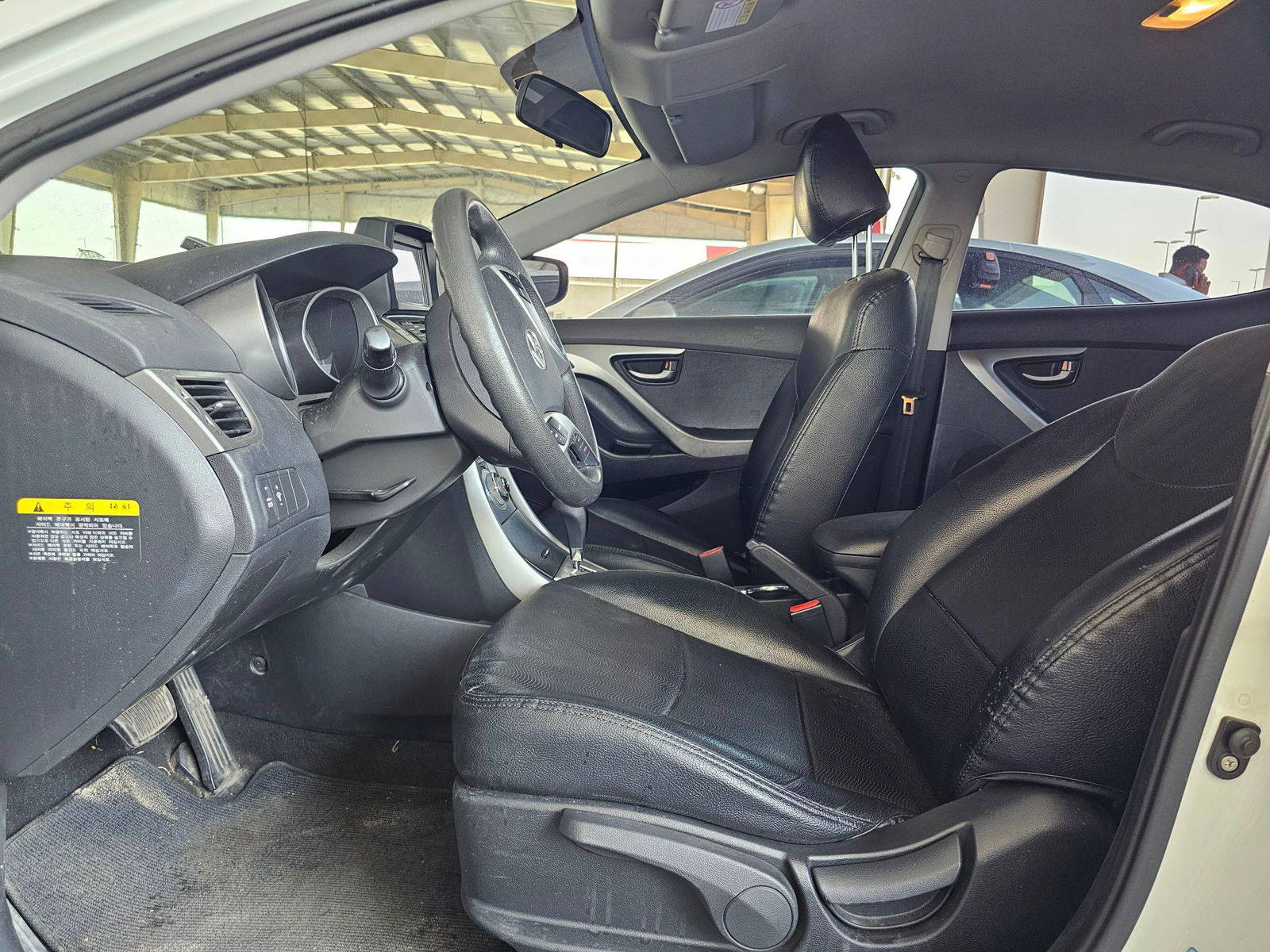 2012 HYUNDAI AVANTE — 133403 KM — Lot 209788 — Main - Marhaba Auctions Used Cars - Image 8