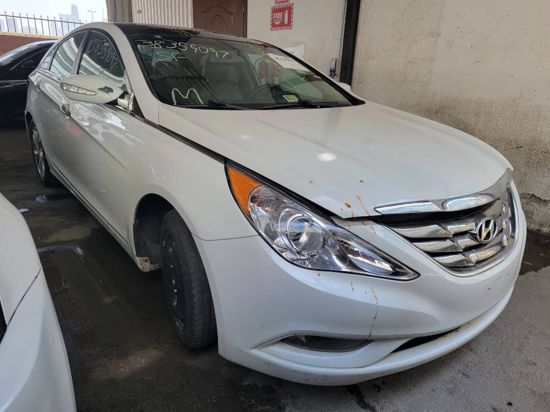 2014 HYUNDAI SONATA — 183719 Miles — Lot H624522 — Main - Marhaba Auctions Used Cars - Image 5