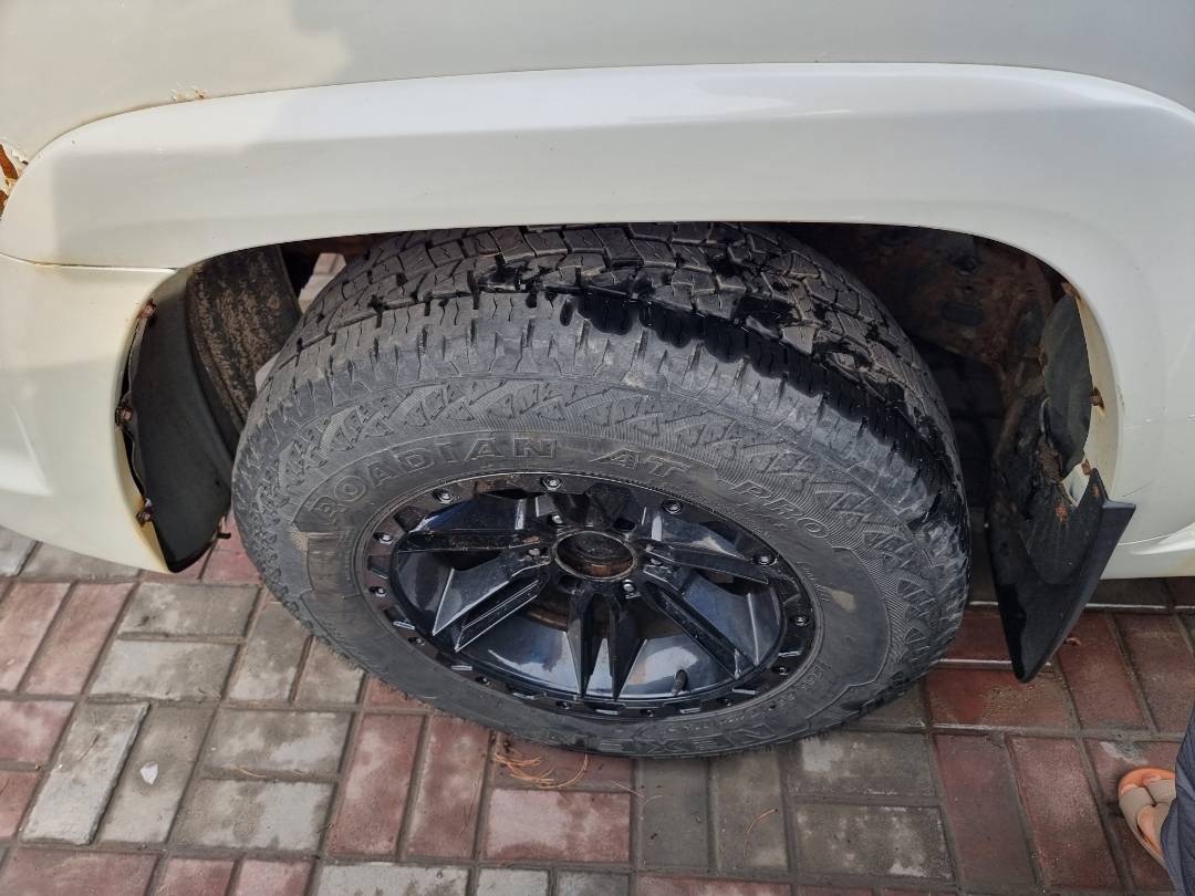 2011 TOYOTA 4RUNNER SR5 — 202568 Miles — Lot 68472 — Ind. 12 - Marhaba Auctions Used Cars - Image 9