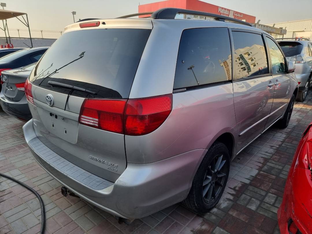 2005 TOYOTA SIENNA — 270431 Miles — Lot 1256487 — Ind. 12 - Marhaba Auctions Used Cars - Image 4