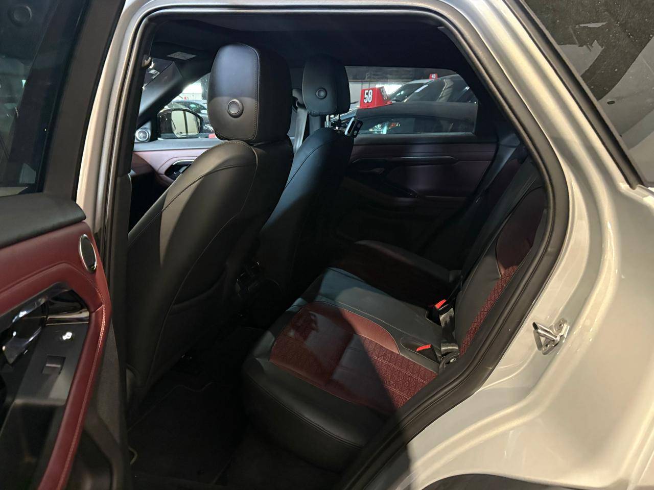 2020 RANGE ROVER EVOQUE — 113676 KM — Lot 45322 — Al Quoz - Marhaba Auctions Used Cars - Image 11