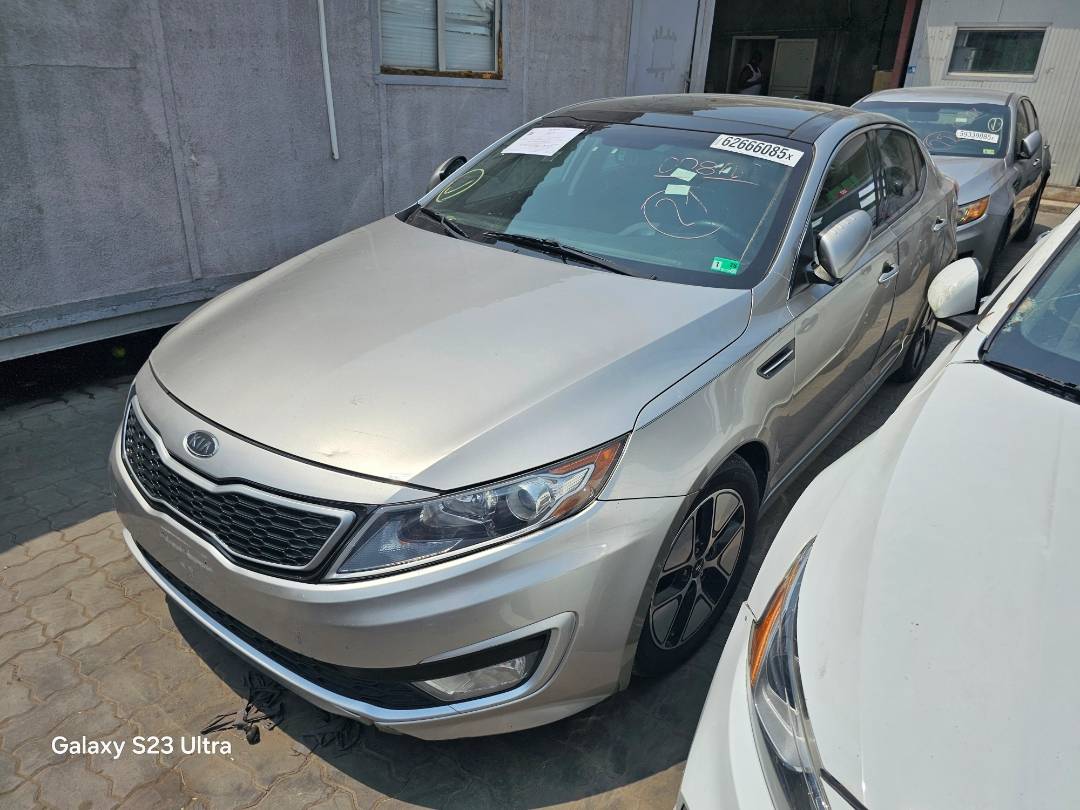 2011 KIA OPTIMA — 163807 Miles — Lot B5008128 — Main - Marhaba Auctions Used Cars - Image 4