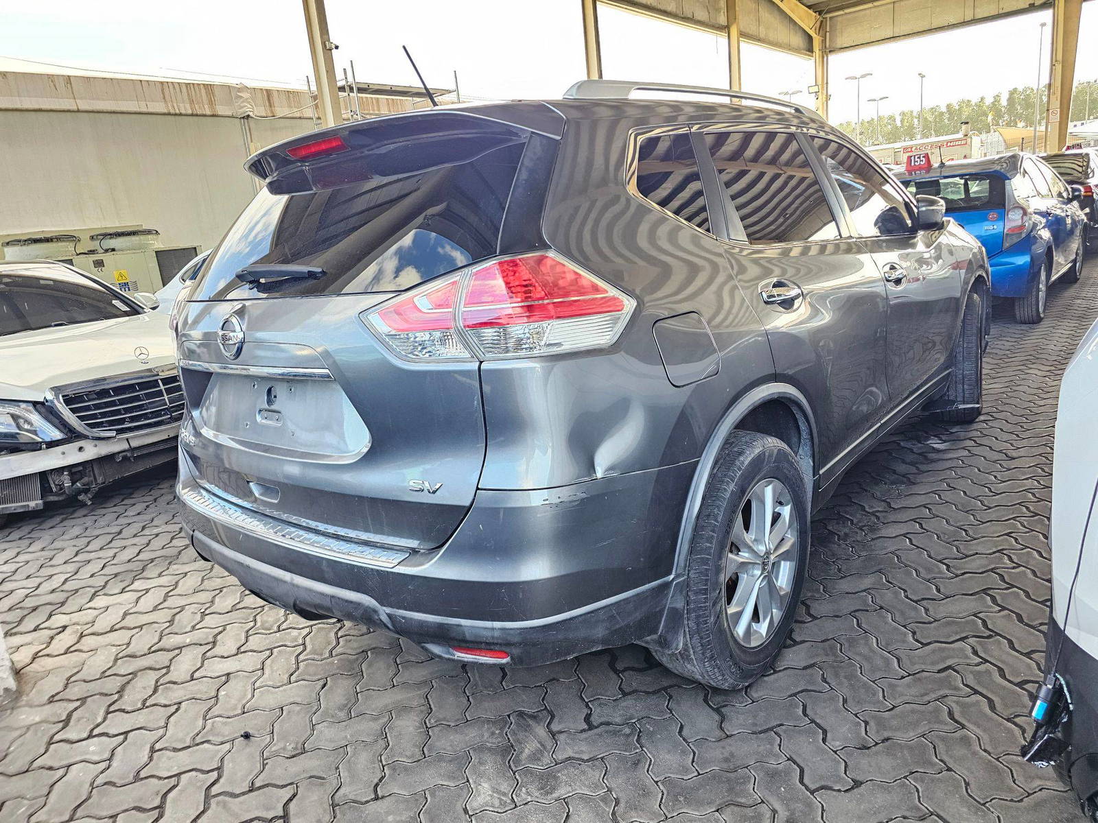 2015 NISSAN ROGUE — 152150 Miles — Lot 2FP535570 — Souq - Marhaba Auctions Used Cars - Image 3