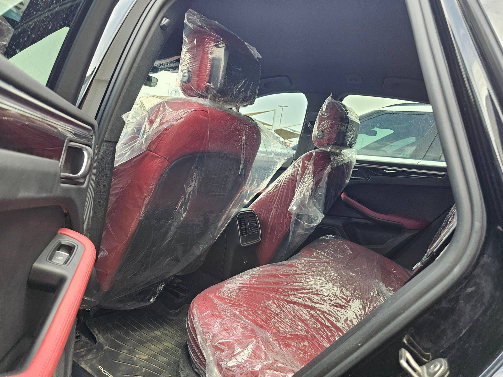 PORSCHE MACAN 2022 - Marhaba Auction Used Cars - Image 7