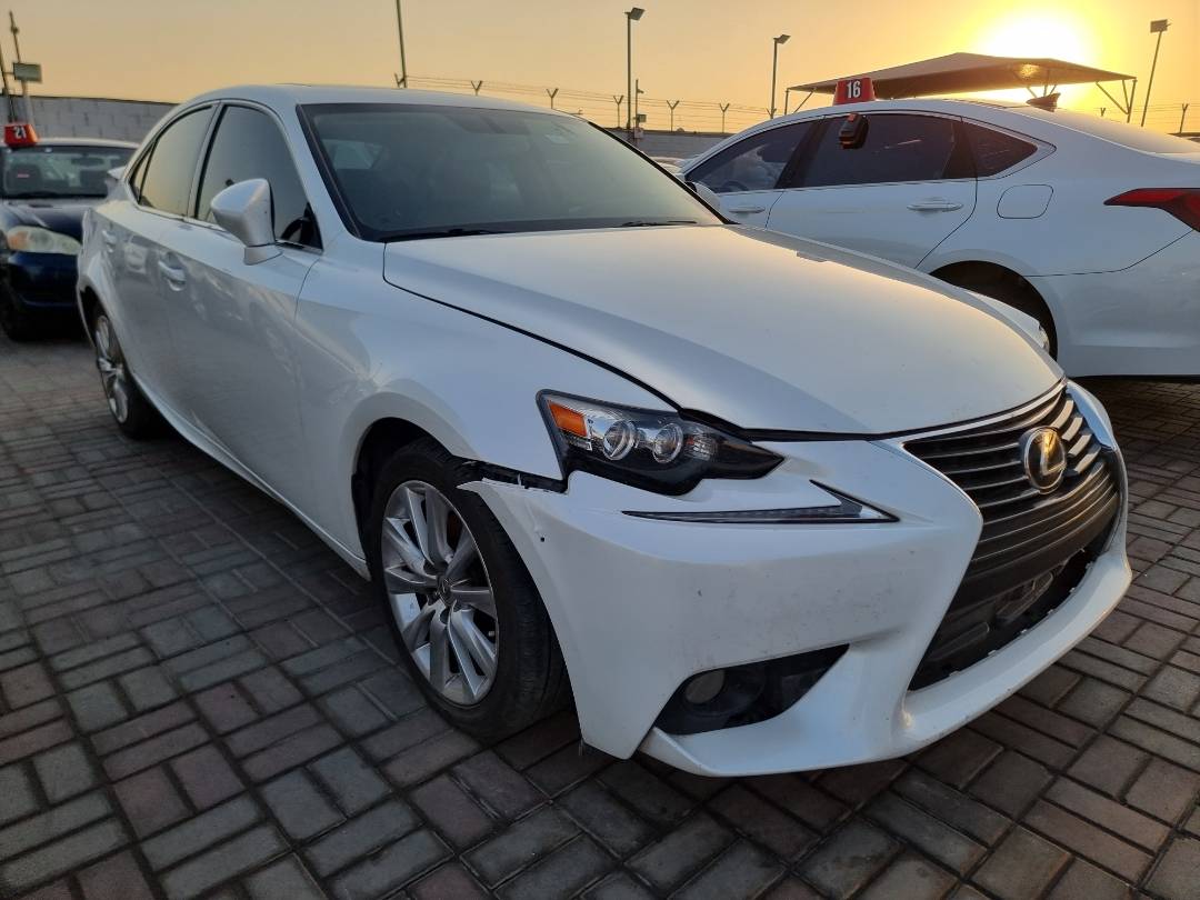 2014 LEXUS IS 250 — 122208 Miles — Lot 125487 — Souq - Marhaba Auctions Used Cars - Image 3