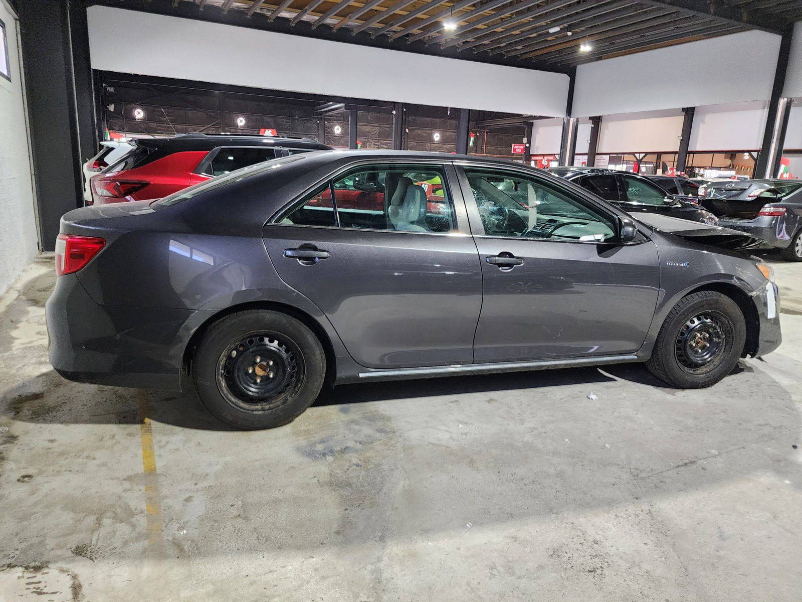 2014 TOYOTA CAMRY — 185509 Miles — Lot K2EU110698 — Al Quoz - Marhaba Auctions Used Cars - Image 4