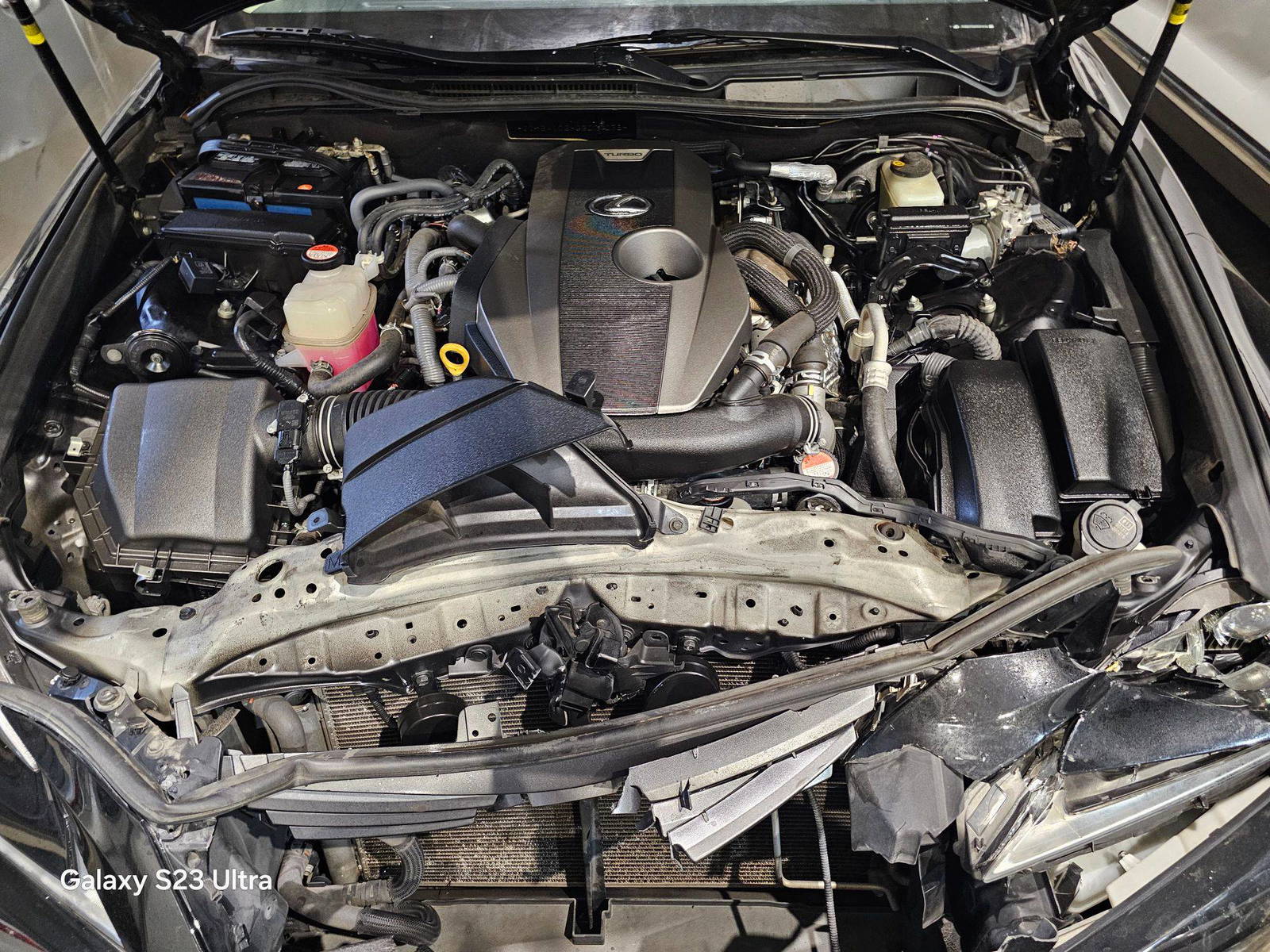 LEXUS IS 200T 2016 - Marhaba Auction Used Cars - Image 11