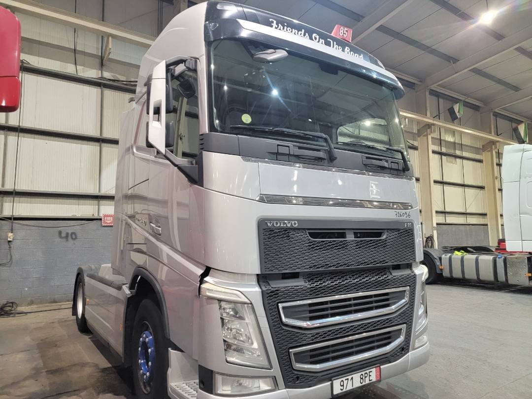 2015 VOLVO FH-Series — 978677 KM — Lot B726096 — Main - Marhaba Auctions Used Cars - Image 3