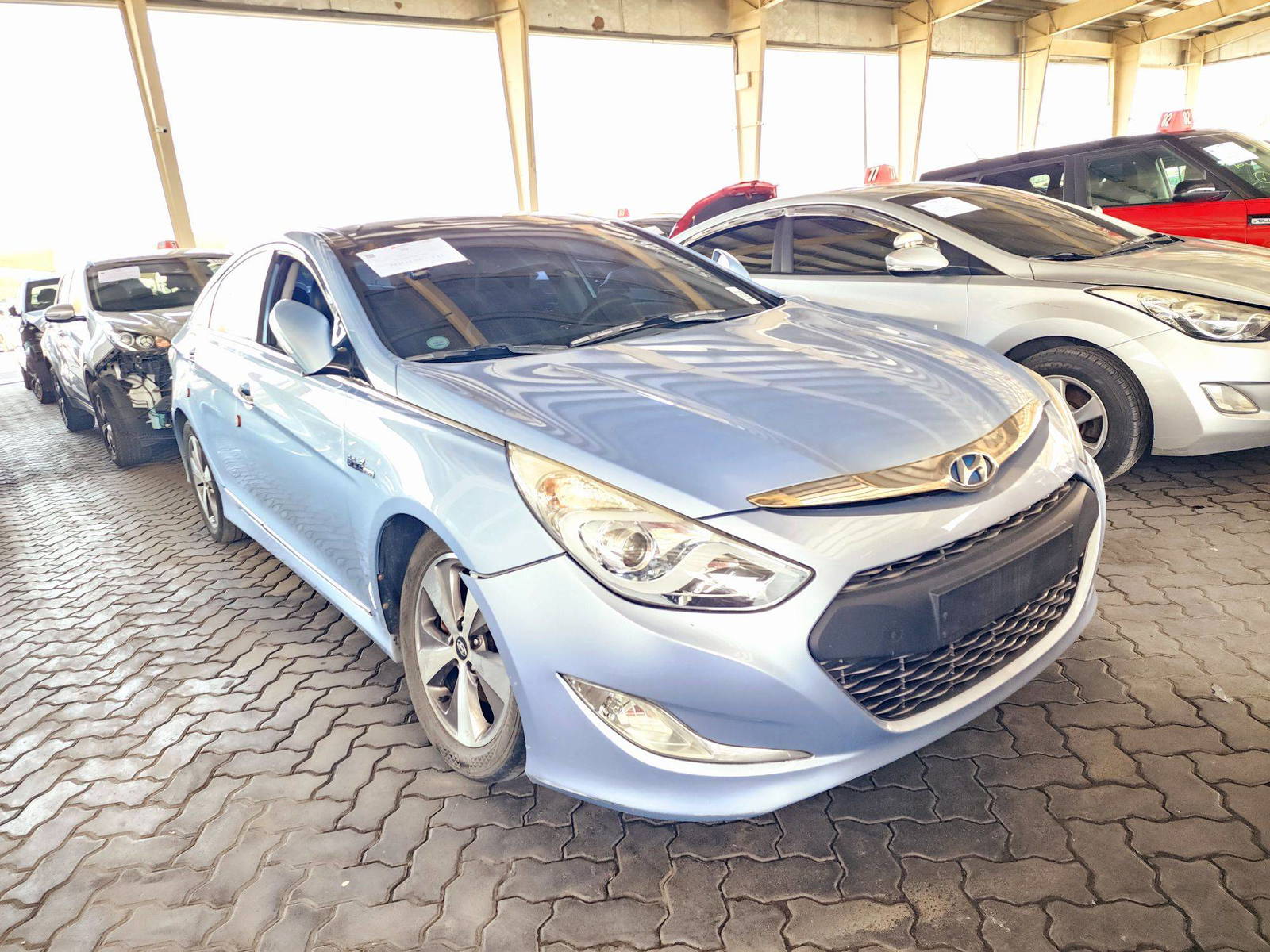 2012 HYUNDAI SONATA — 63691 KM — Lot 008523 — Souq - Marhaba Auctions Used Cars - Image 4