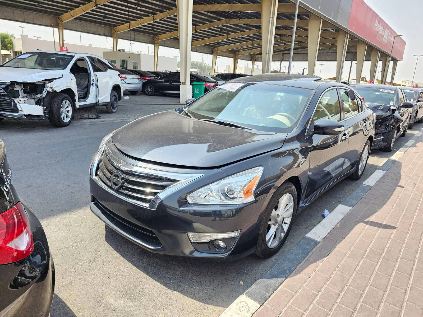 2015 NISSAN ALTIMA — 187187 Miles — Lot 5FC447039 — Souq - Marhaba Auctions Used Cars - Image 4