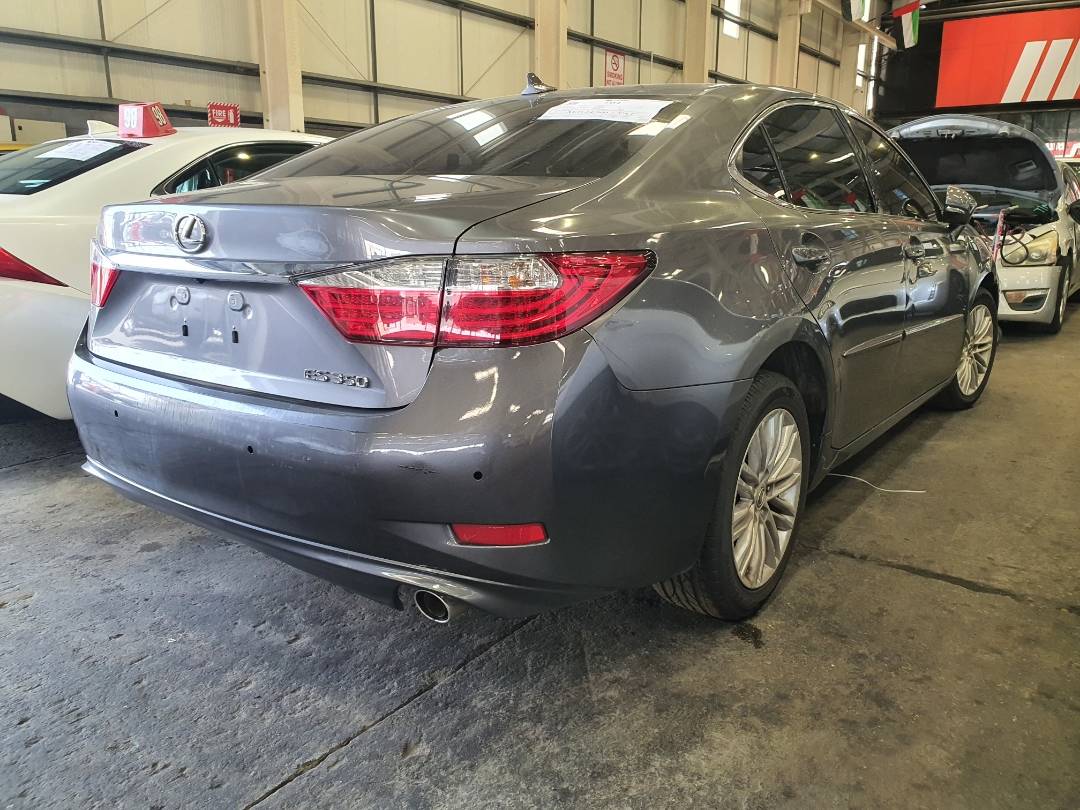 2014 LEXUS ES 350 — 166405 Miles — Lot 38635085 — Souq - Marhaba Auctions Used Cars - Image 3