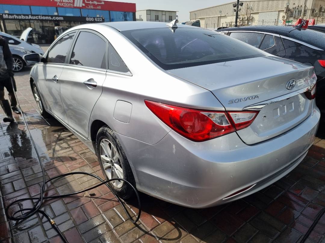 HYUNDAI SONATA 2011 - Marhaba Auction Used Cars - Image 4