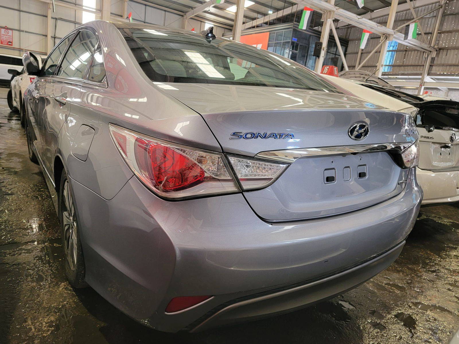 2014 HYUNDAI SONATA — 164712 Miles — Lot E112797 — Main - Marhaba Auctions Used Cars - Image 4