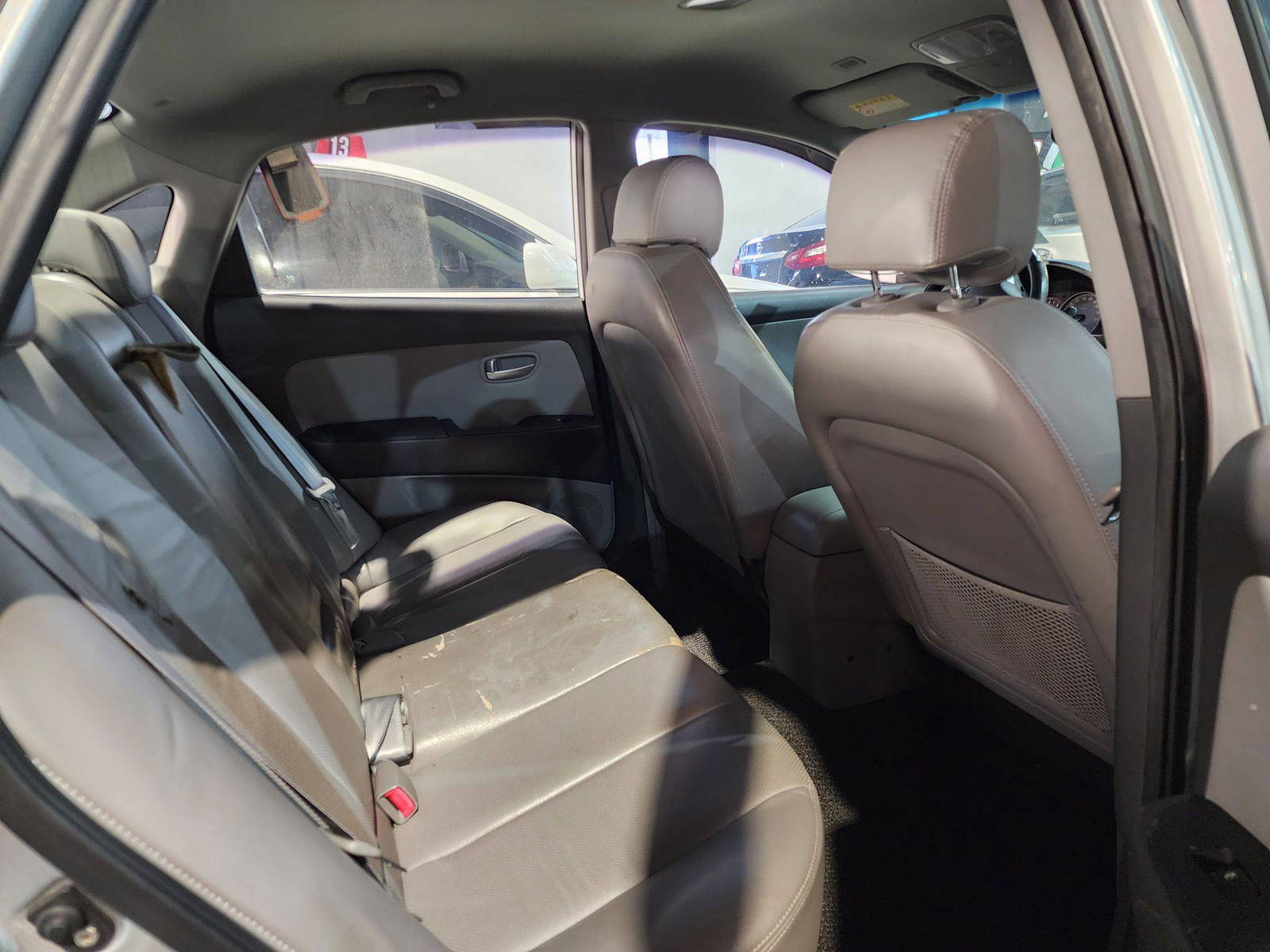 2008 HYUNDAI AVANTE — 79326 KM — Lot 569283 — Al Quoz - Marhaba Auctions Used Cars - Image 7