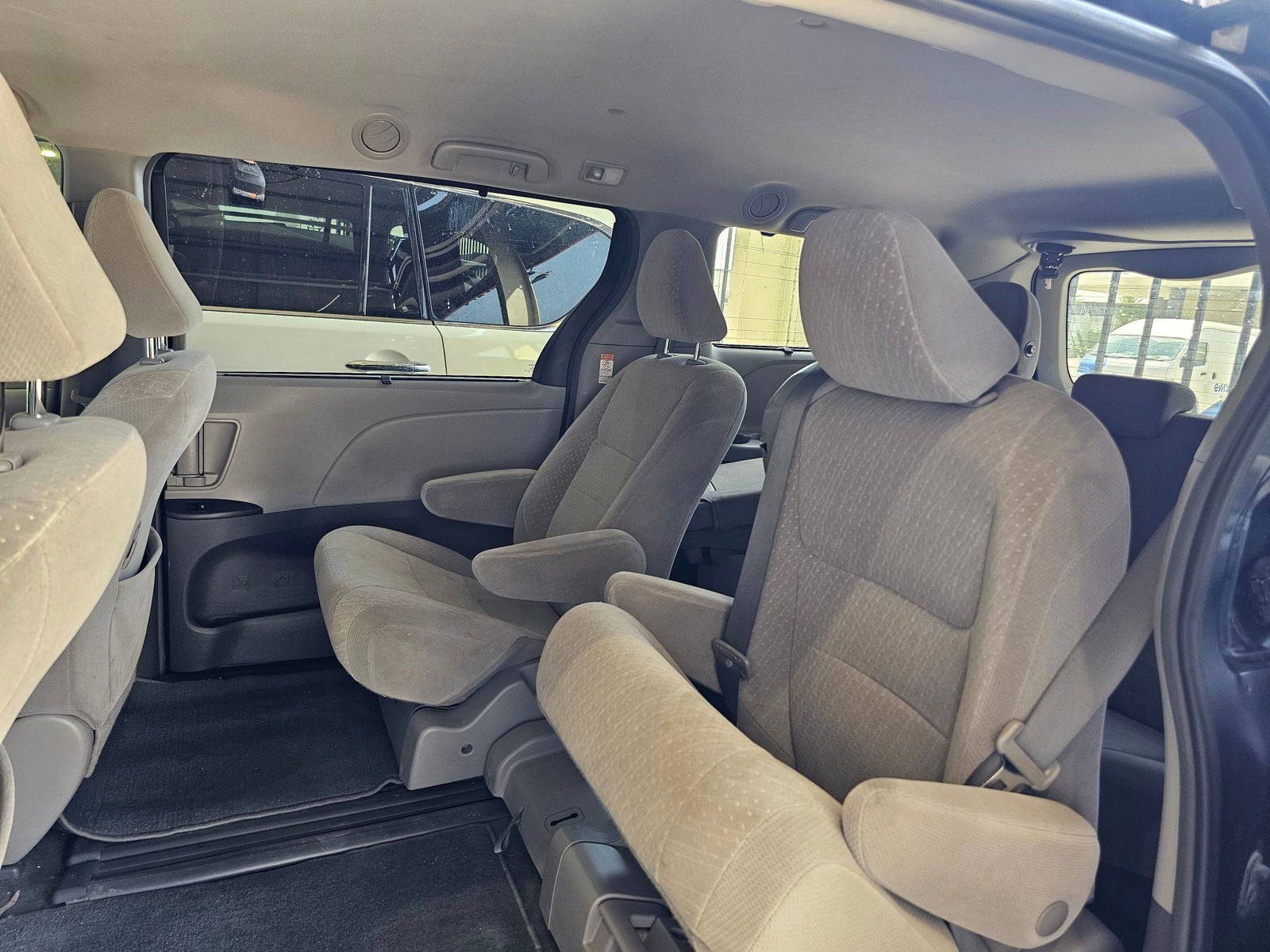 2018 TOYOTA SIENNA — 149534 Miles — Lot 1JS908928 — Main - Marhaba Auctions Used Cars - Image 7